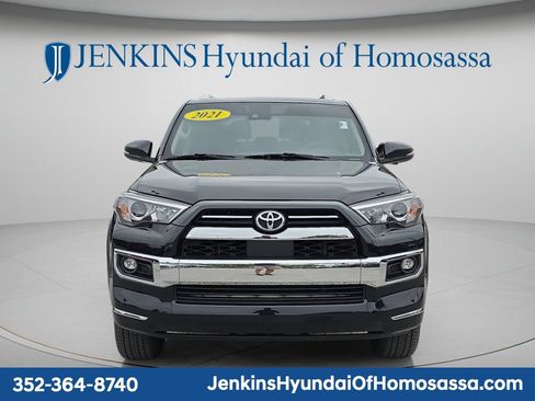 Used 2021 Toyota 4Runner Limited AWD/4WD image 11