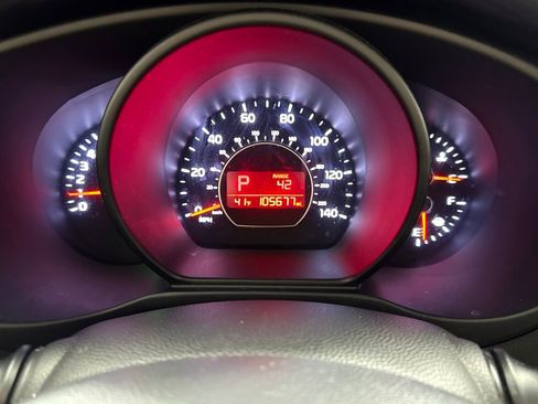 Used 2015 Kia Soul image 14