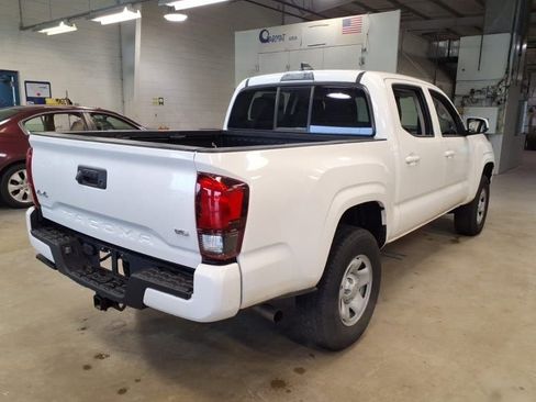 Used 2023 Toyota Tacoma SR AWD/4WD image 5