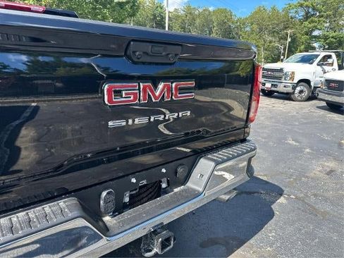 New 2025 GMC Sierra 2500 Pro w/ Convenience Package image 10