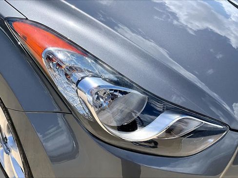 Used 2013 Hyundai Elantra Limited FWD image 25