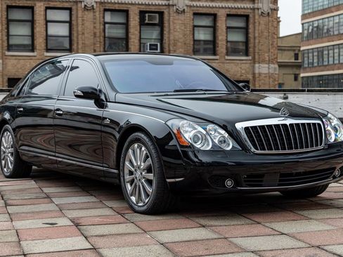 Used 2009 Maybach 62 S RWD image 40