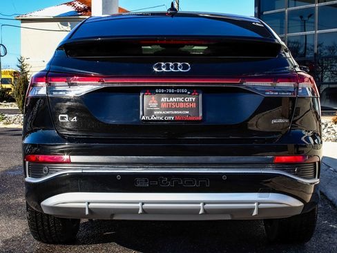 Used 2023 Audi Q4 e-tron Premium Plus w/ Premium Plus image 5