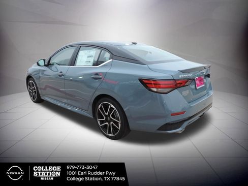 New 2025 Nissan Sentra SR w/ Trunk Package image 6