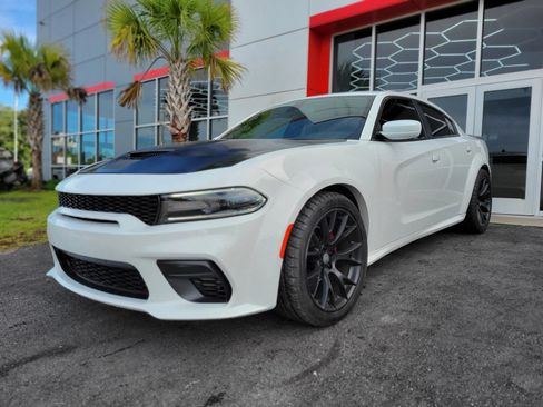 Used 2019 Dodge Charger Scat Pack w/ Dynamics Package RWD image 1