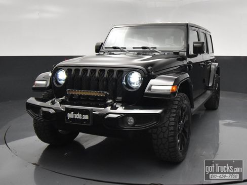 Used 2021 Jeep Wrangler Unlimited Sahara AWD/4WD image 47