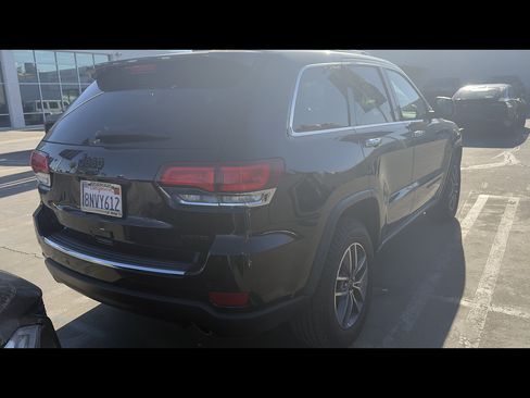 Used 2020 Jeep Grand Cherokee Limited RWD image 4