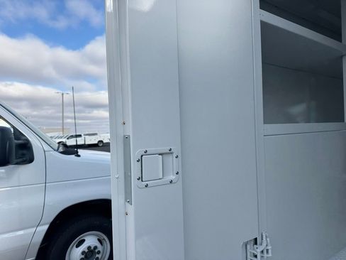 New 2026 Ford Transit 350 image 32