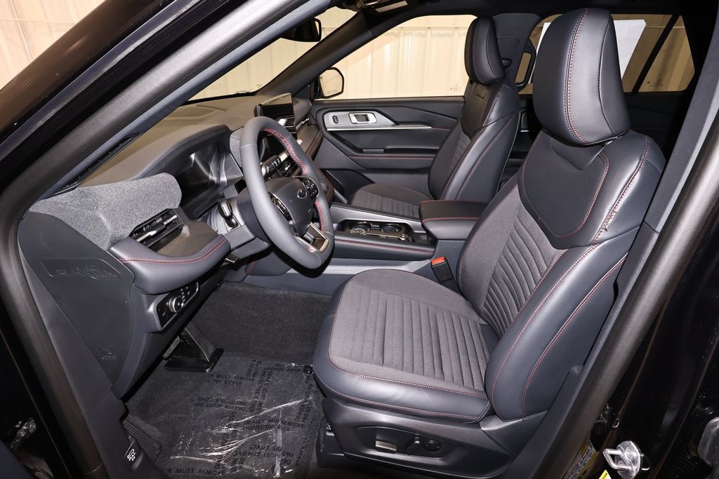 New 2027 Ford Explorer ST-Line w/ Premium Package AWD/4WD image 13