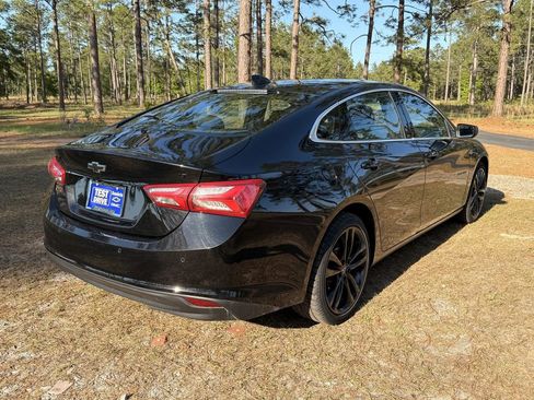 Used 2024 Chevrolet Malibu LT w/ Midnight Edition FWD image 5