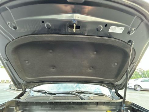 Used 2022 GMC Acadia AT4 w/ Technology Package AWD/4WD image 16