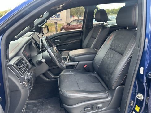 Used 2021 Nissan Titan PRO-4X w/ Pro-4x Utility Package AWD/4WD image 18
