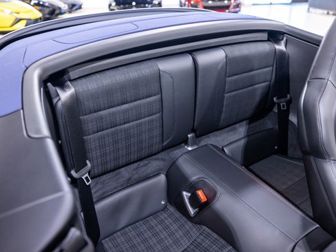 Used 2026 Porsche 911 Carrera T RWD image 33