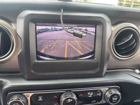 Used 2021 Jeep Wrangler Unlimited Sport AWD/4WD image 21