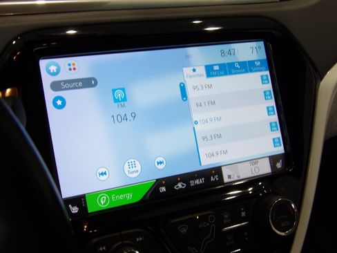 Used 2020 Chevrolet Bolt LT FWD image 12