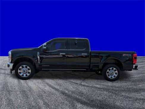 Used 2023 Ford F250 Lariat w/ Lariat Ultimate Package image 7