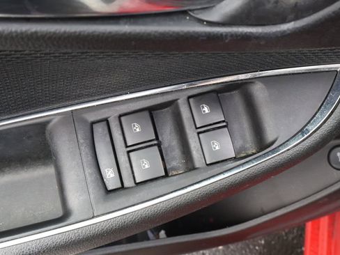 Used 2017 Chevrolet Cruze LT image 14