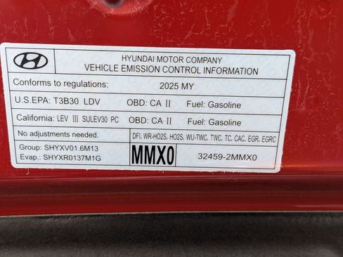 Used 2025 Hyundai Santa Fe SEL image 33