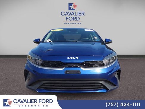Used 2022 Kia Forte LXS w/ LXS Technology Package FWD image 5