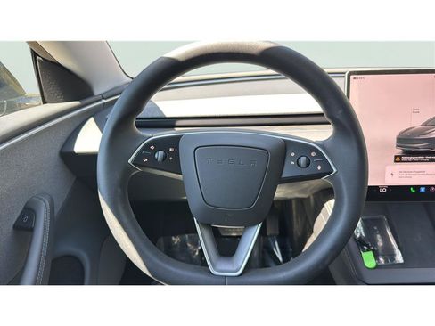 Used 2025 Tesla Model 3 Long Range RWD image 26