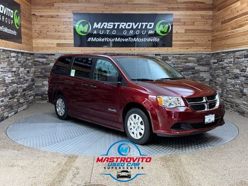 Used 2019 Dodge Grand Caravan SE w/ Power Convenience Group I FWD image 1
