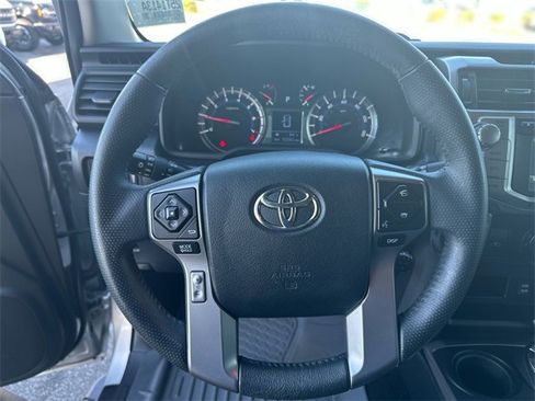 Used 2018 Toyota 4Runner SR5 image 15