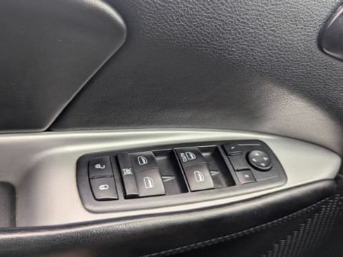 Used 2013 Dodge Journey American Value Package FWD image 32