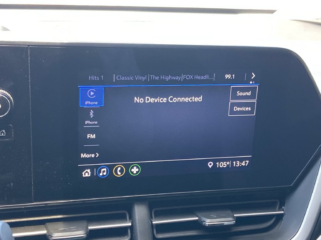 Used 2024 Chevrolet Trax LS w/ LS Convenience Package FWD image 9
