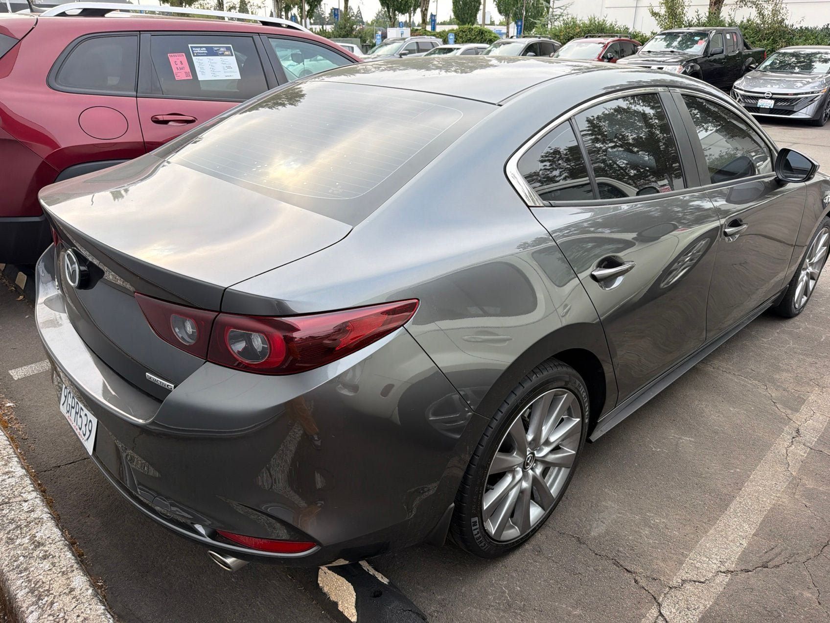 Used 2023 MAZDA MAZDA3 s FWD image 2