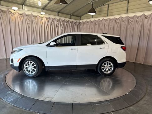 Used 2024 Chevrolet Equinox LT FWD image 8