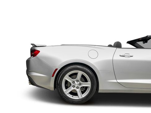 Used 2019 Chevrolet Camaro LT RWD image 29