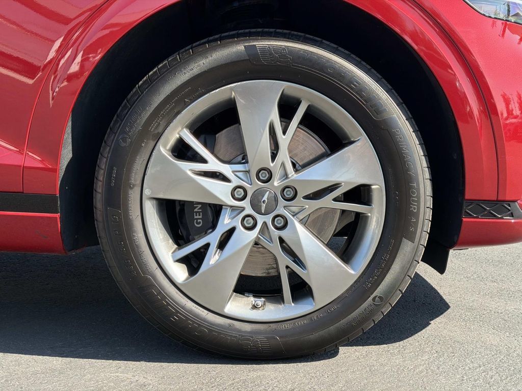 Certified 2024 Genesis GV70 3.5T Sport AWD/4WD image 30