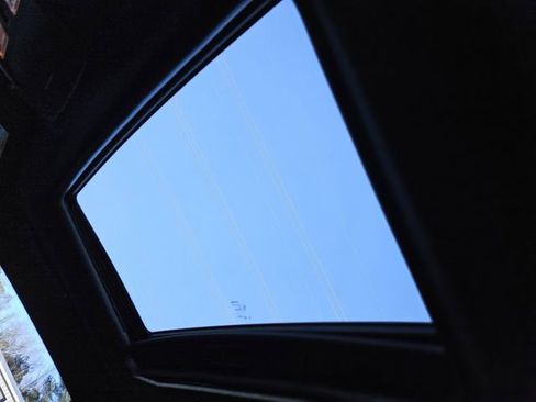 Used 2013 Dodge Challenger R/T image 27