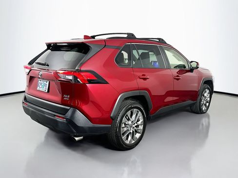 Used 2023 Toyota RAV4 XLE Premium AWD/4WD image 7