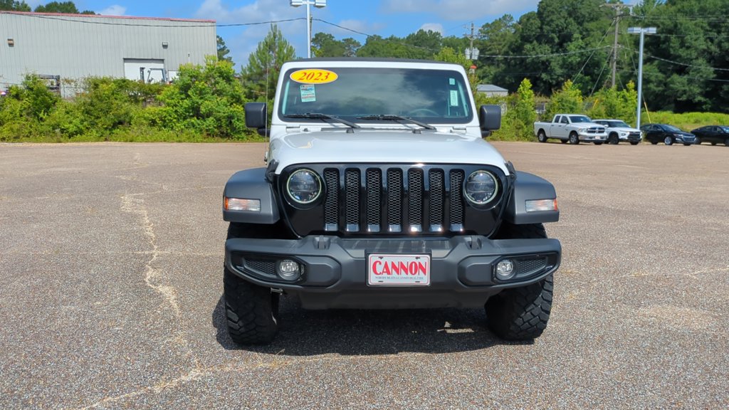 Used 2023 Jeep Wrangler Unlimited Sport AWD/4WD image 2