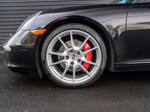 Used 2013 Porsche 911 Carrera S image 23