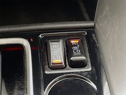 Used 2020 Mitsubishi Eclipse Cross LE image 22