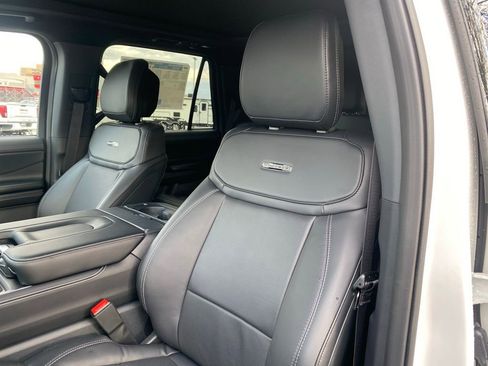 New 2026 Ford Expedition Max Platinum w/ Stealth Appearance Package image 9