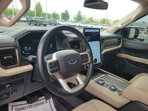 Used 2022 Ford Expedition Max Limited AWD/4WD image 30