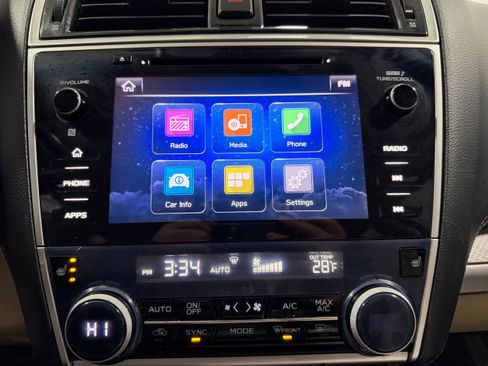 Used 2018 Subaru Outback 2.5i Premium image 10