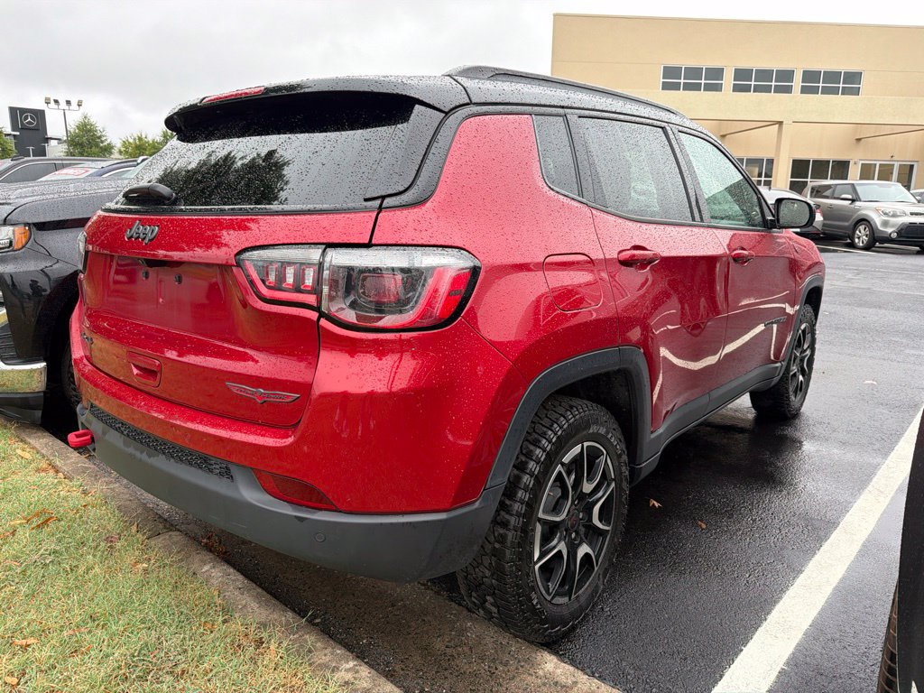 Used 2025 Jeep Compass Trailhawk AWD/4WD image 6