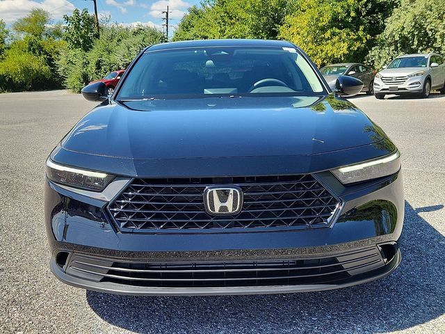 Certified 2025 Honda Accord SE image 2