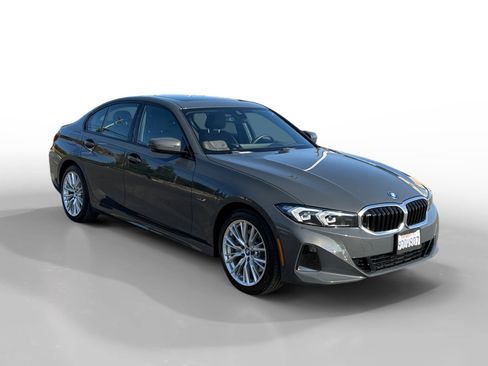 Used 2023 BMW 330e w/ Premium Package image 7