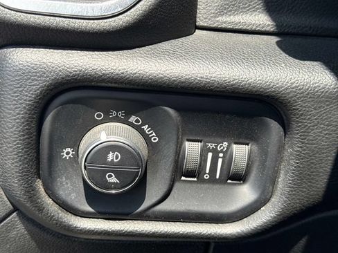 Used 2025 RAM 1500 Big Horn AWD/4WD image 25
