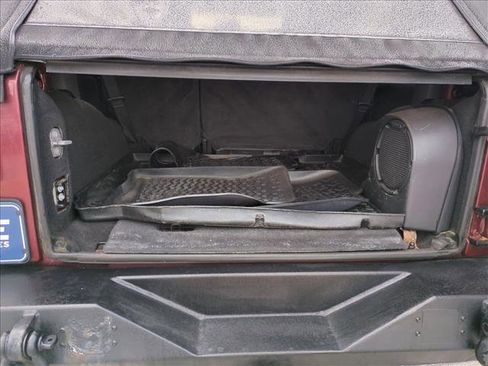 Used 2009 Jeep Wrangler Unlimited Sahara image 6