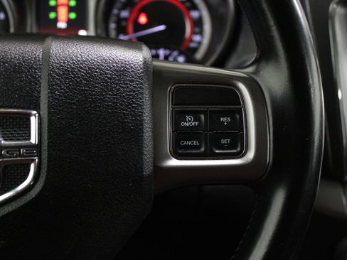 Used 2020 Dodge Journey Crossroad FWD image 11