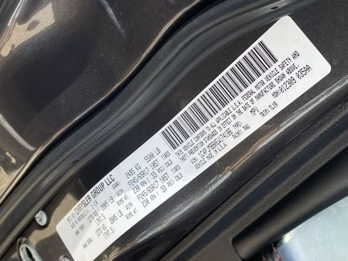 Used 2014 Jeep Cherokee Trailhawk w/ Technology Group AWD/4WD image 34