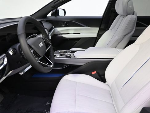 New 2025 Cadillac Lyriq Sport image 13