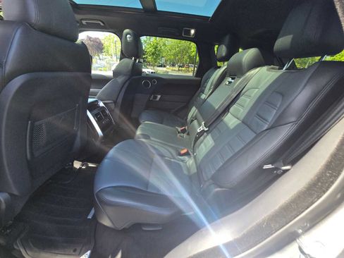 Used 2016 Land Rover Range Rover Sport HSE AWD/4WD image 18