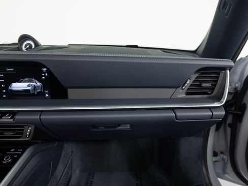 Certified 2026 Porsche 911 GTS image 36